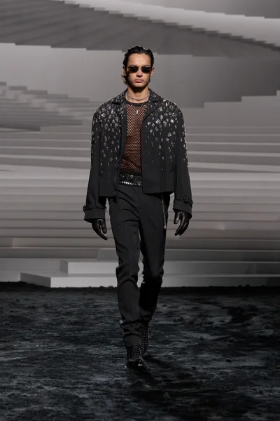 Look 74